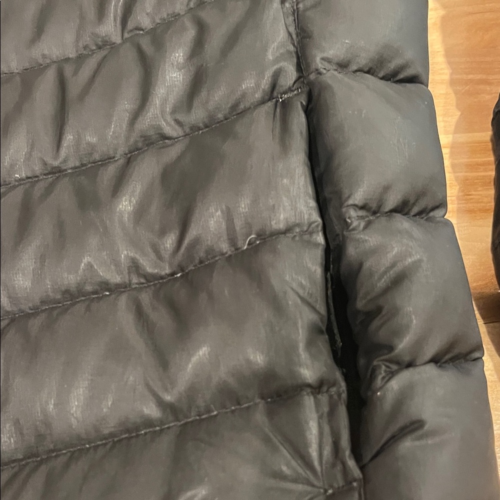 Marmot Youth Large,  Black Puffer Jacket 700 Fill - Picture 5 of 8